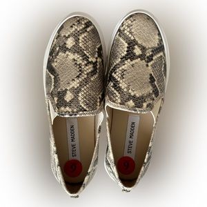 New Steve Madden Snake Skin Loafers